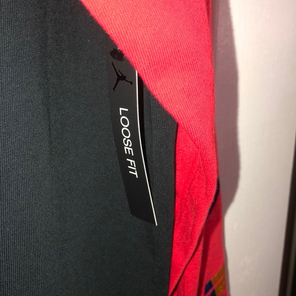 NWT Air Jordan Long Sleeve Thick Shirt w/ Designs - Picture 6 of 7